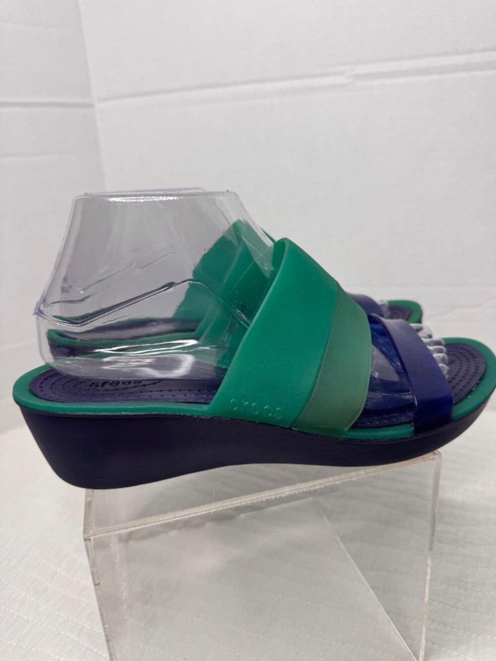Crocs Mini Wedge Sandals Women 9 Colorblock Green Blue Strappy Comfort Pool - Picture 3 of 7